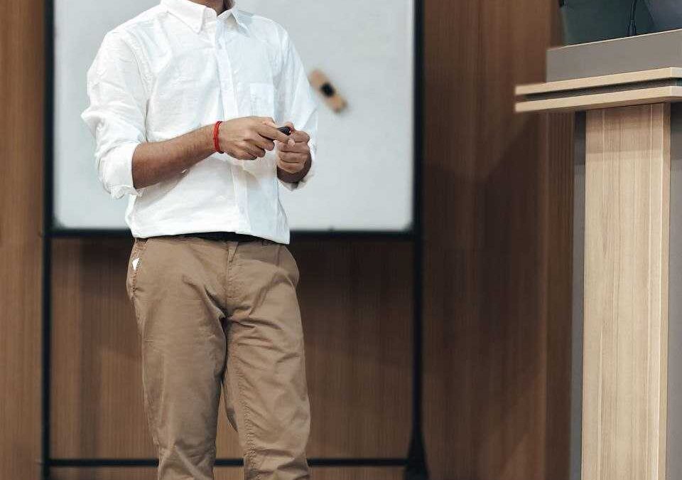 Congratulations, Sakthi, on a remarkable presentation. Your scholarly insight and exceptional delivery stood out.